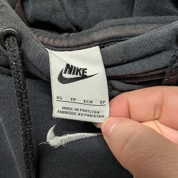 Modern Y2K Nike Center Check Hoodie Sweatshirt - Picture 7 of 7